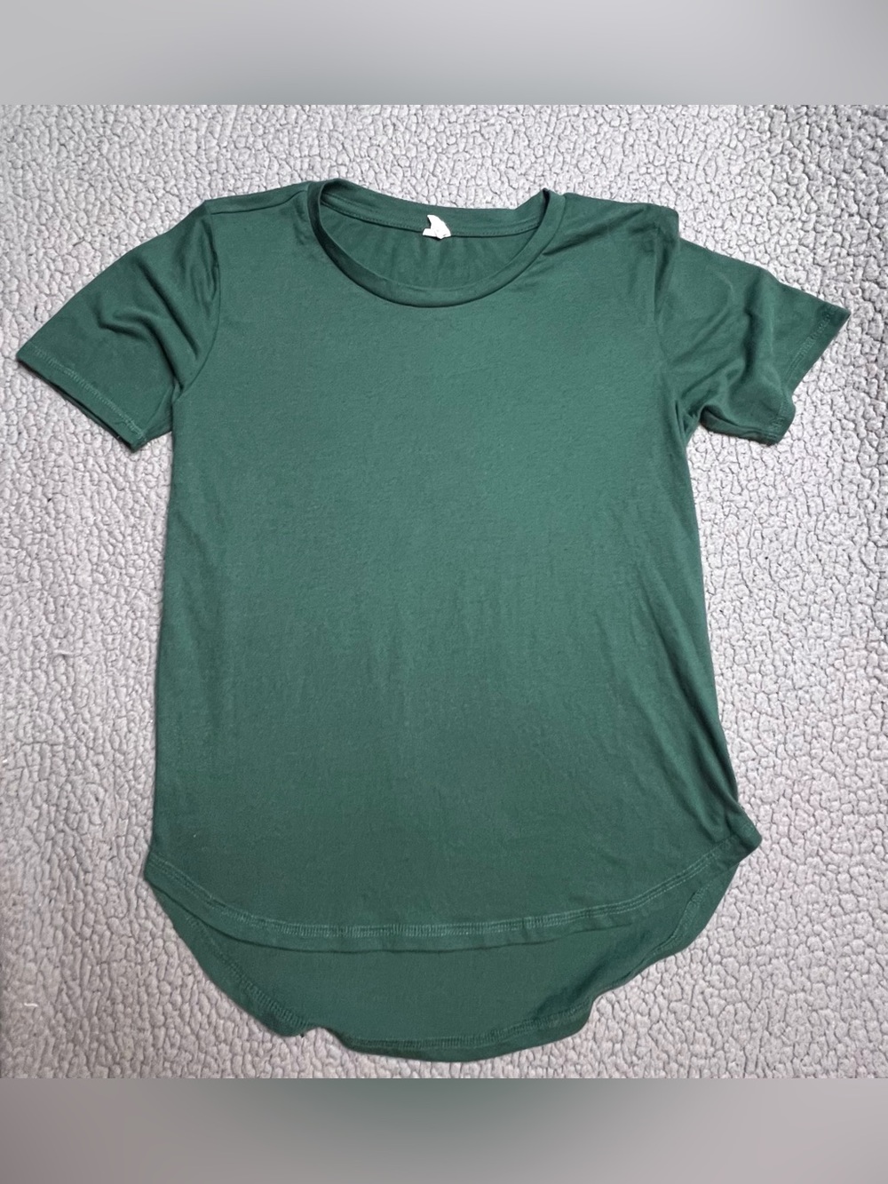 Women’s Green High Low Short Sleeve T Shirt Size Large Juniors Size